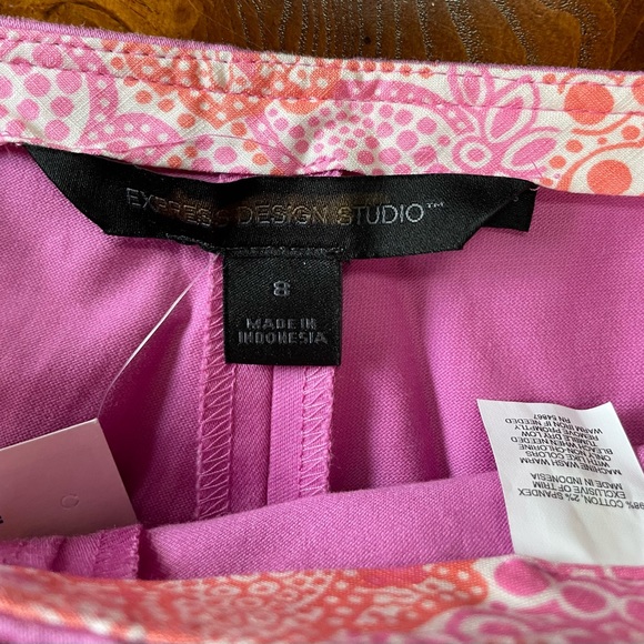 NWT Express Design Studio pink capri pants. (JJ220) - Picture 5 of 6